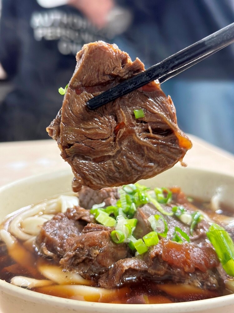 台湾料理:BEEF NOODLES