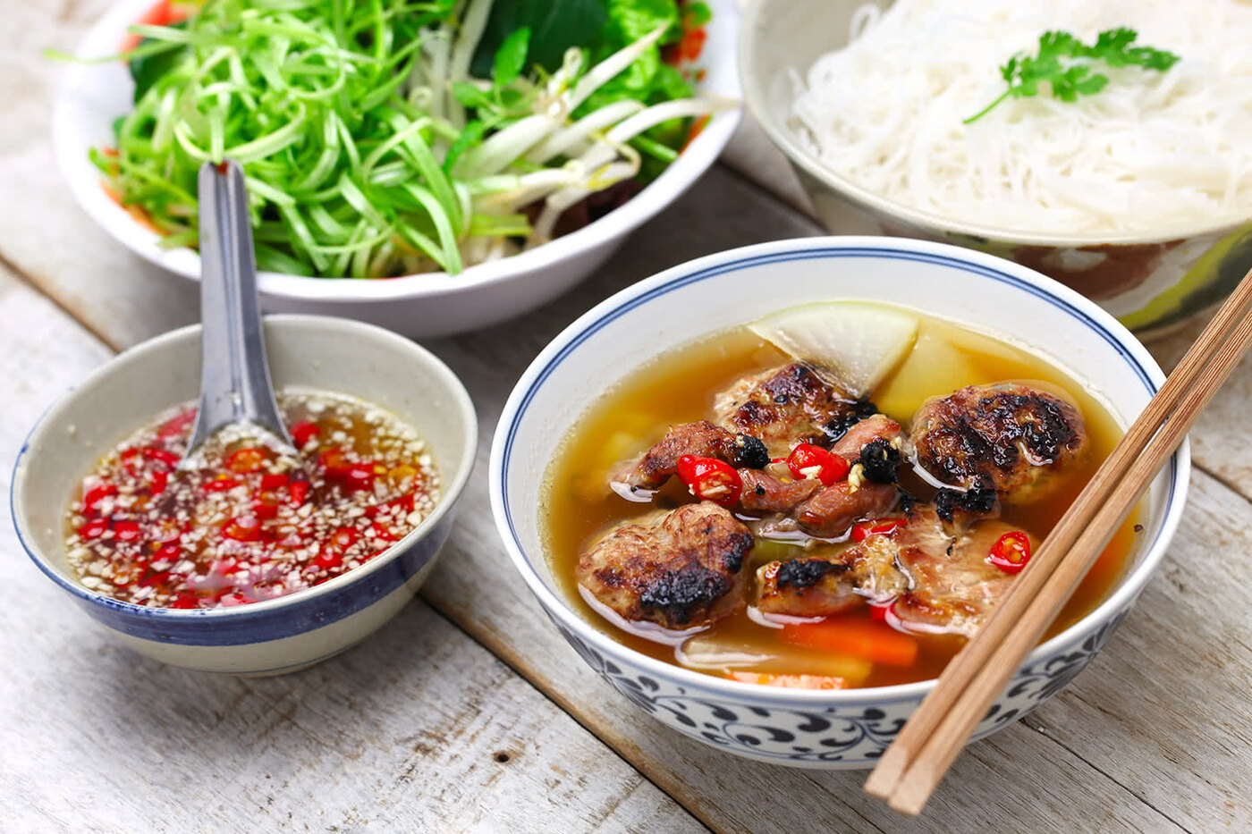 ベトナム料理:BÚN CHẢ