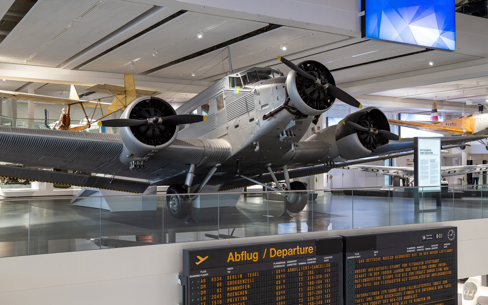 ドイツ博物館の歴史航空展示・ユンカースJu 52(2023年9月撮影)