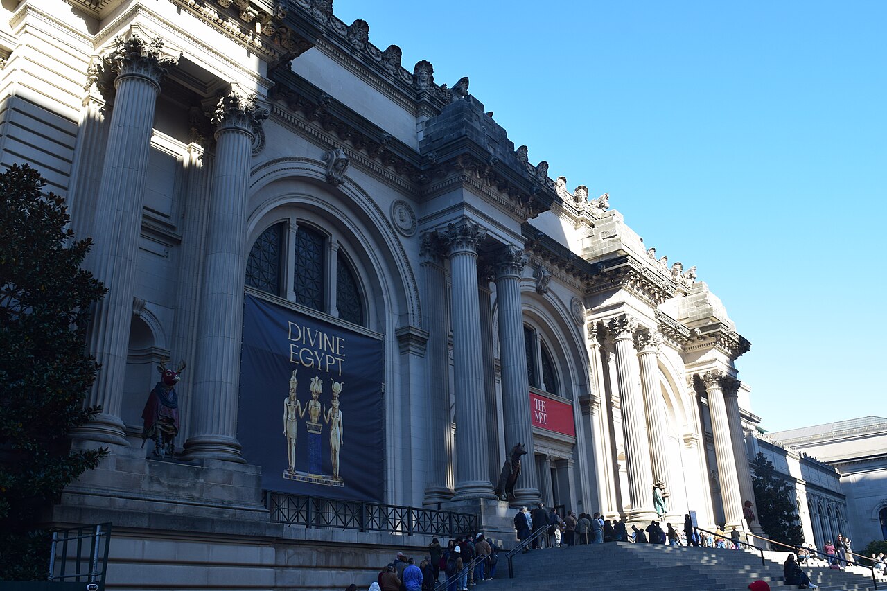 メトロポリタン美術館・5番街側の正面（2025年撮影）