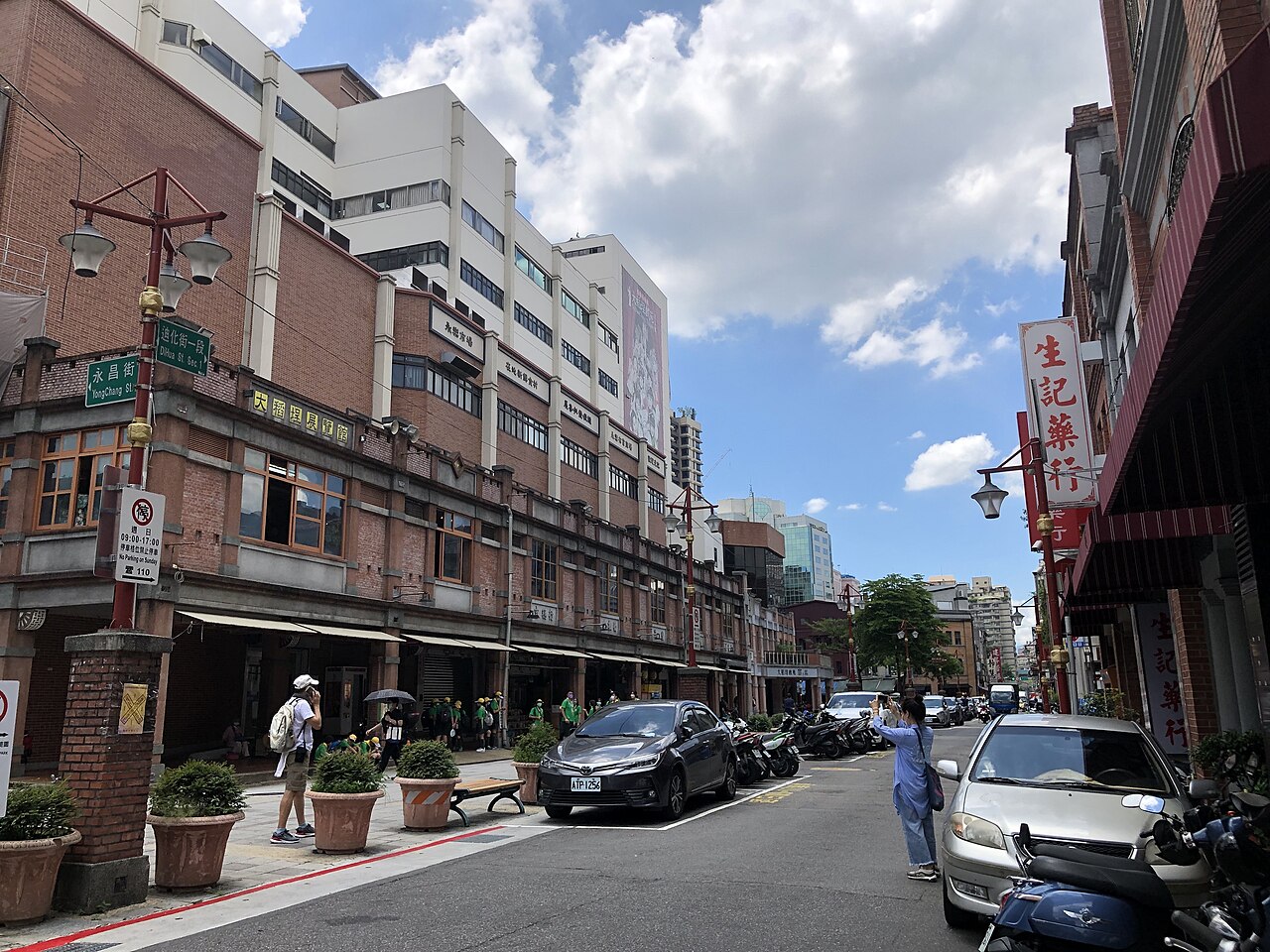 台北・迪化街一段の街並み（撮影当時）
